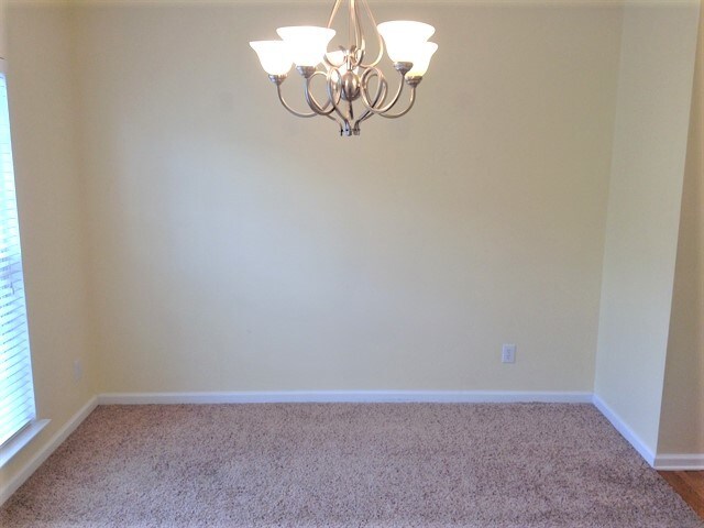 Foto del edificio - 5323 Crisfield Rd