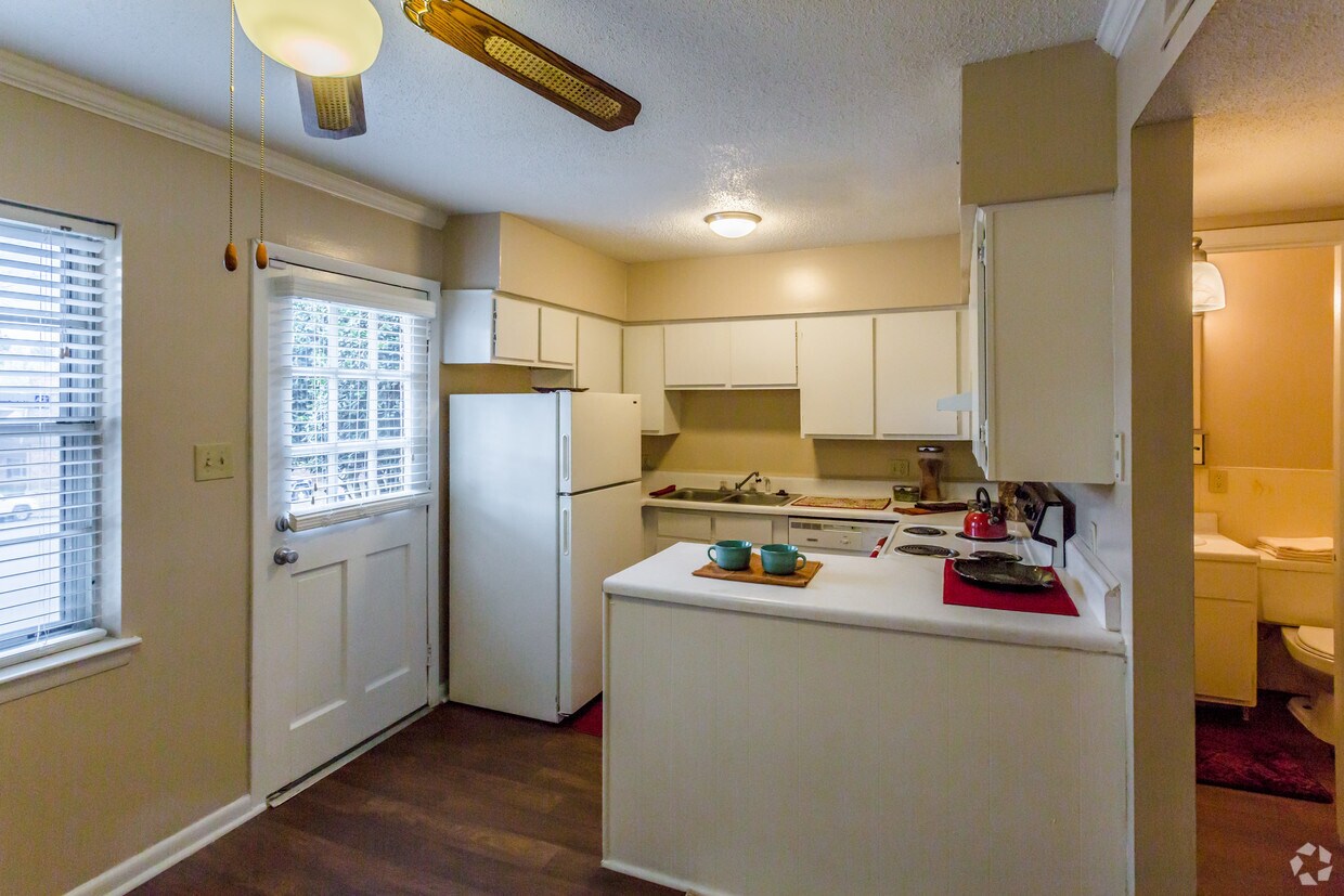 The View at Breckenridge Apartments in Little Rock, AR