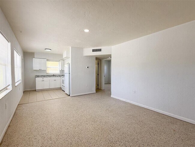 Foto del edificio - 111 177th Ave W