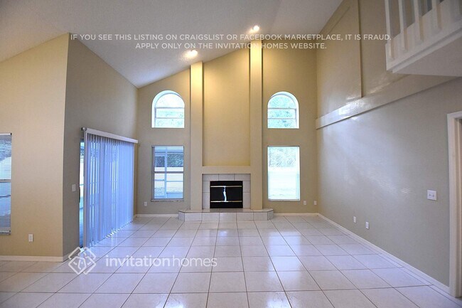 Building Photo - 609 Silver Birch Pl