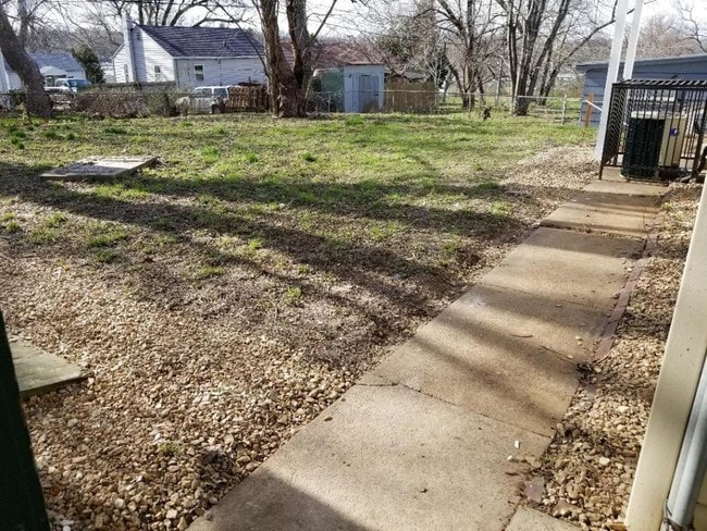 Building Photo - 4325 Rozier Dr