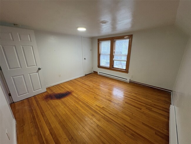 Building Photo - 24 Baxter St