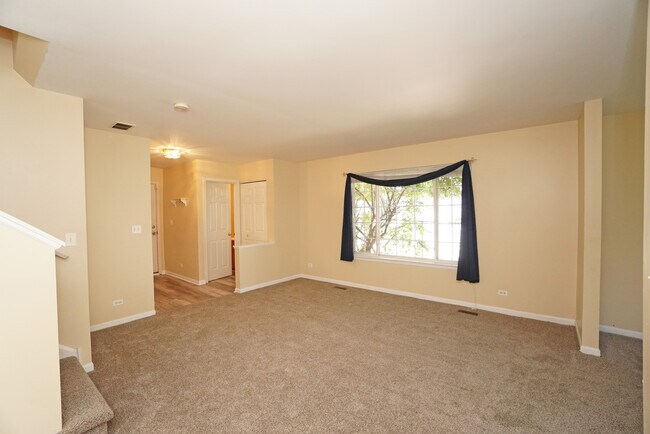 Building Photo - 2858 Sorrel Row