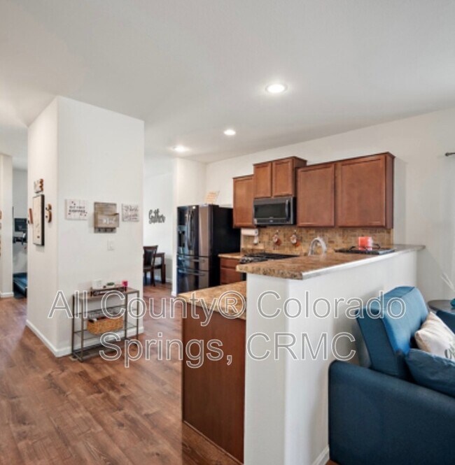 Foto del edificio - 10084 Thunderbolt Trail