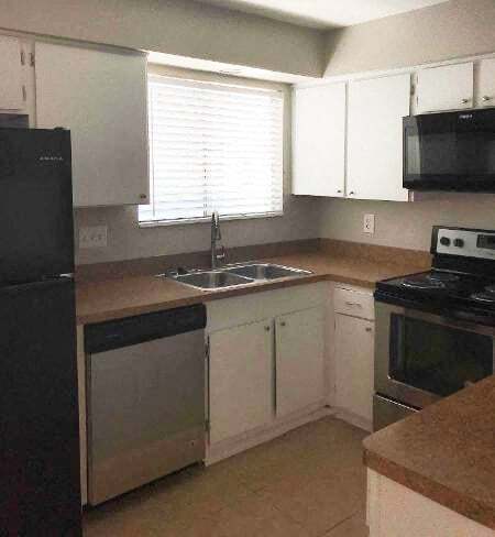 Building Photo - 6418 Ivyknoll Dr