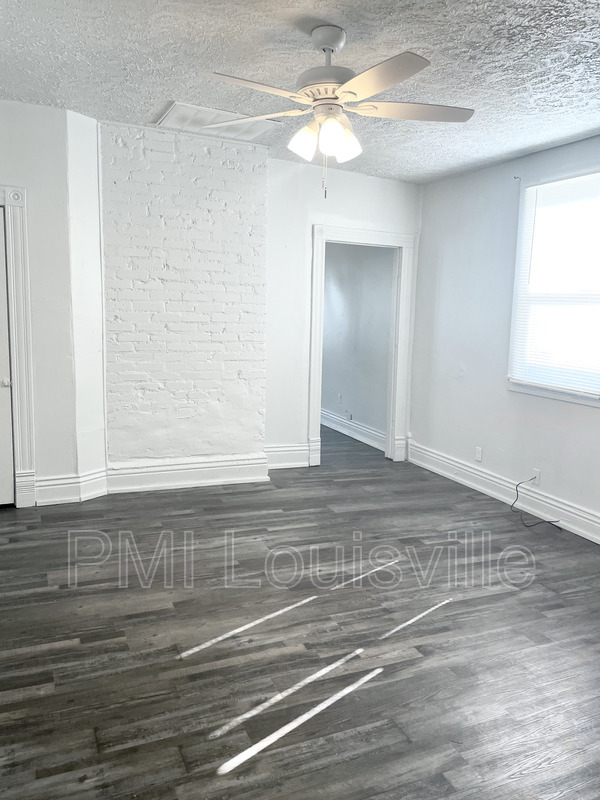 Building Photo - 2304 Woodland Ave