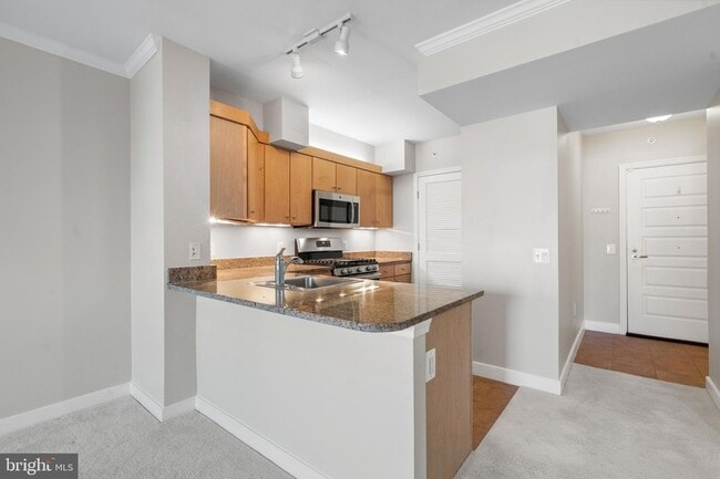 Building Photo - 631 D St NW