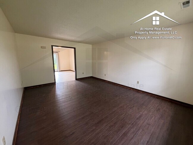 Foto del edificio - 617 Westview Dr