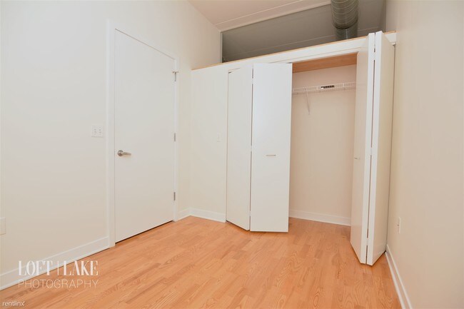 Building Photo - 2 br, 2 bath Condo - 660 W Wayman St Unit 307