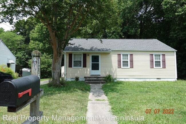 Foto del edificio - 3 br, 2 bath House - 1155 Duncan Dr.