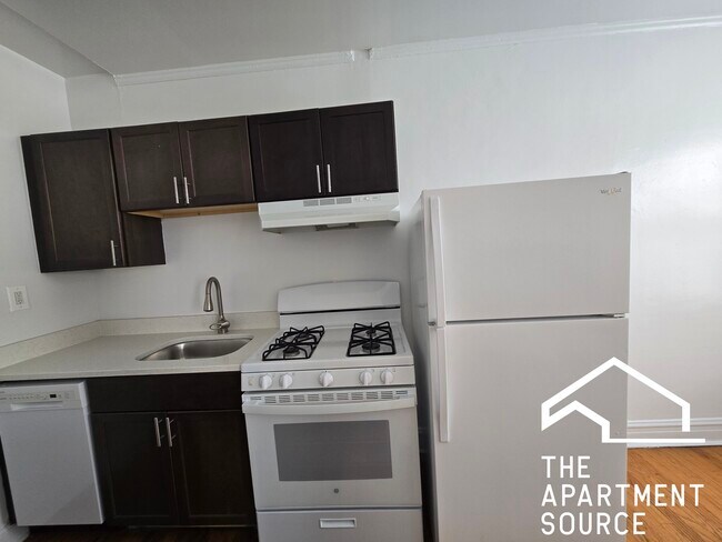 Foto del edificio - 1717 W North Shore Ave