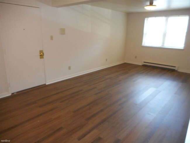 Building Photo - 2 br, 1 bath Apartment - Keystone Apartments