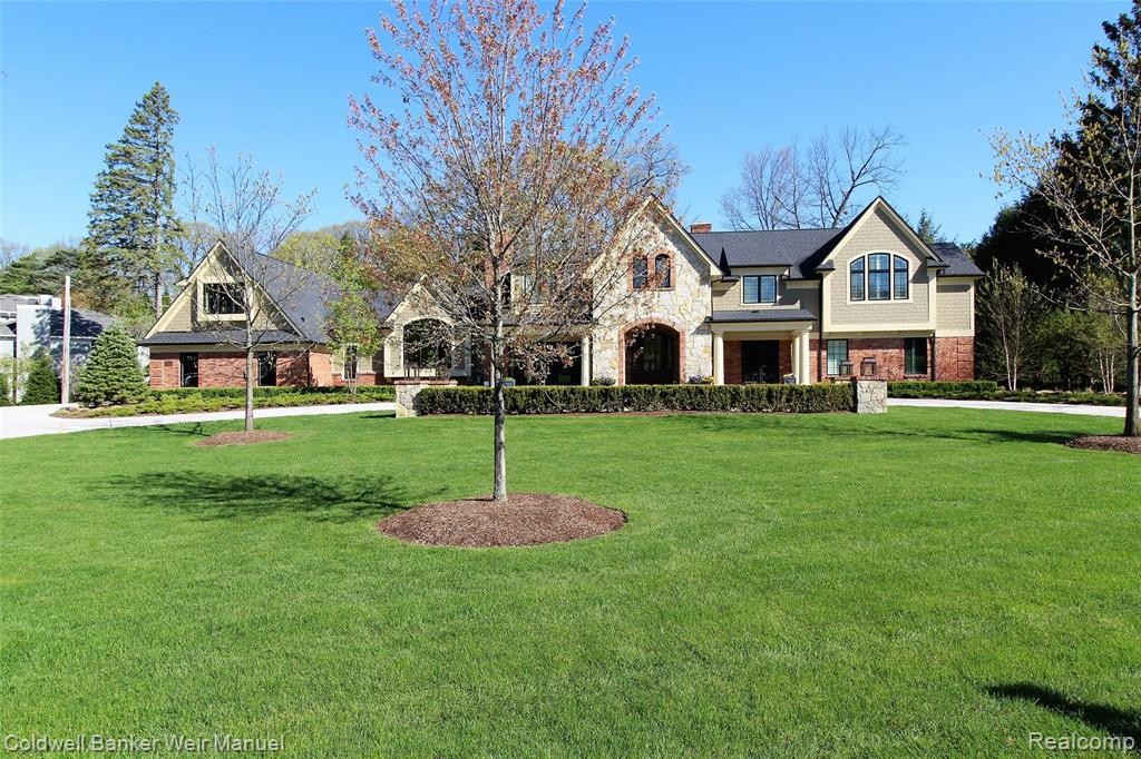 Primary Photo - 215 Martell Dr
