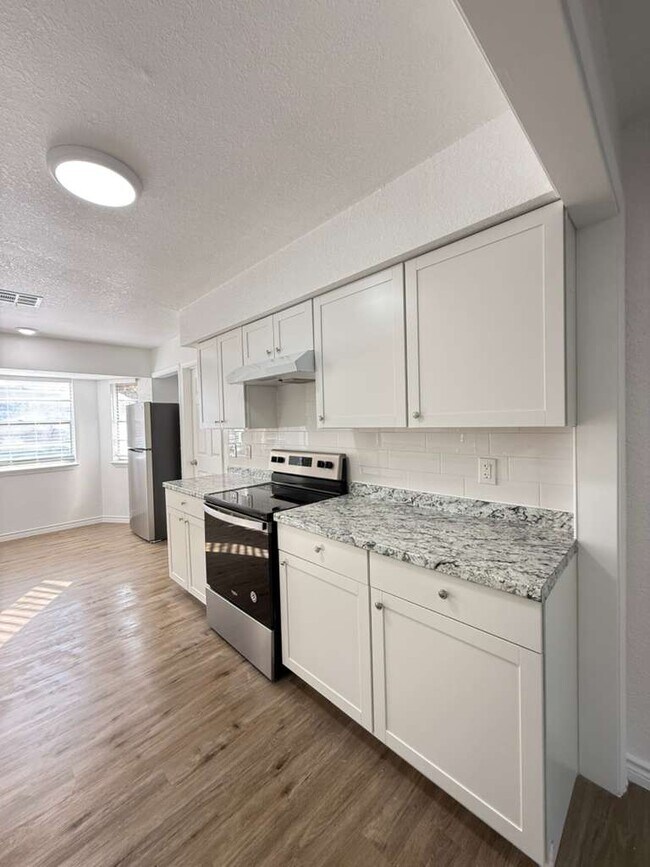 Foto del edificio - 4510 Briargrove St