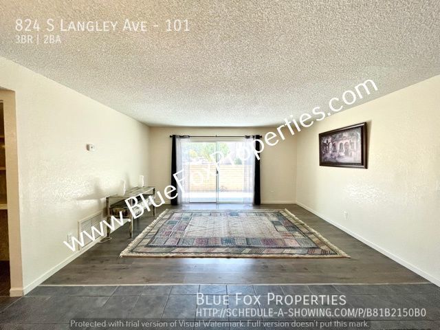 Building Photo - 824 S Langley Ave Unit 101