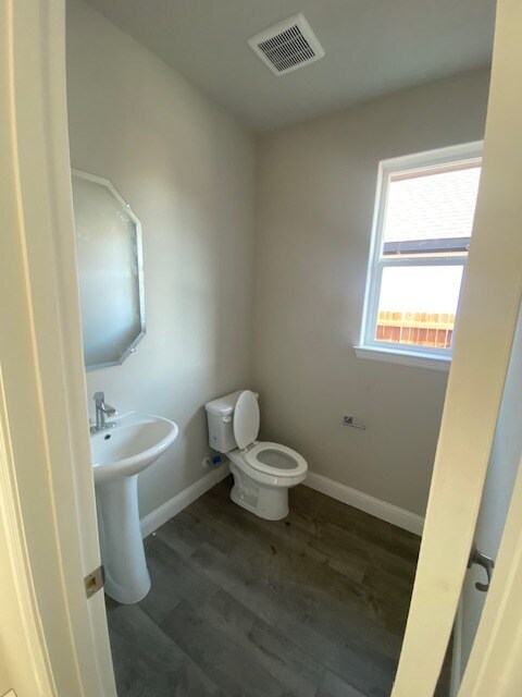 Foto del edificio - 2705 Starling St