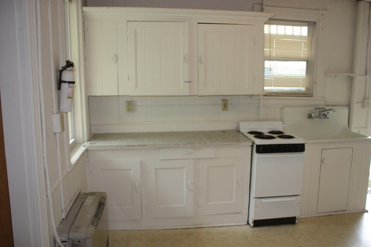 Primary Photo - 205 Church St