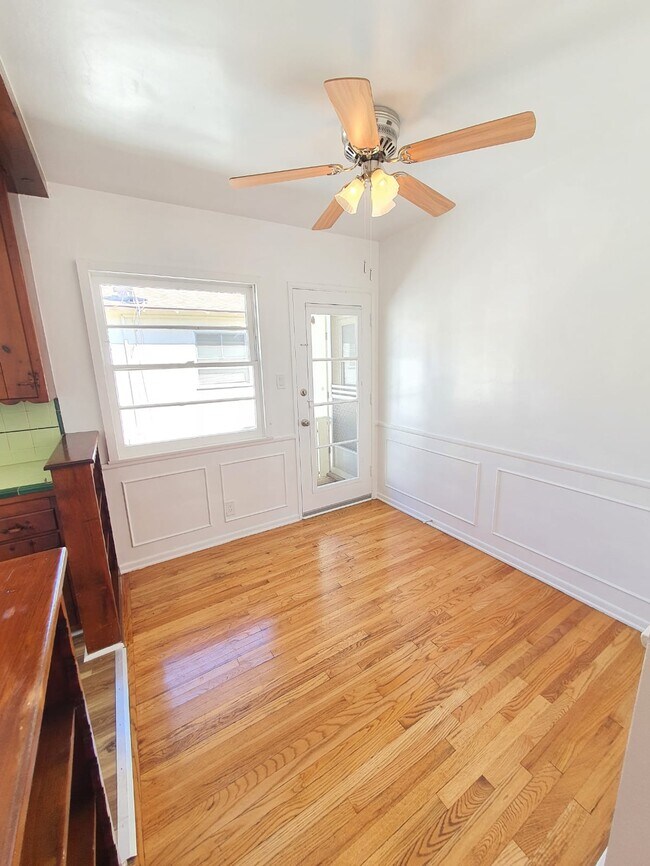 Foto del edificio - 5315 Vantage Ave