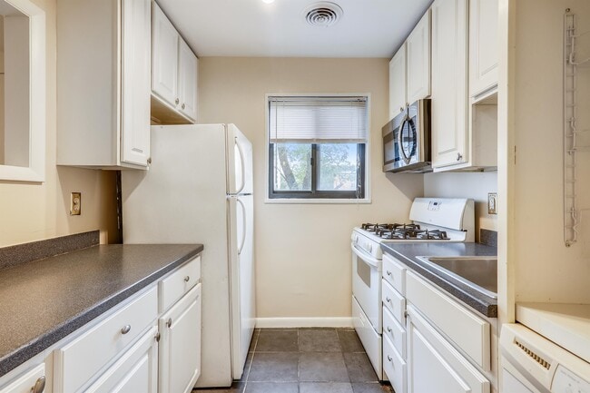 Photo - 7611 Maple Ave Townhome