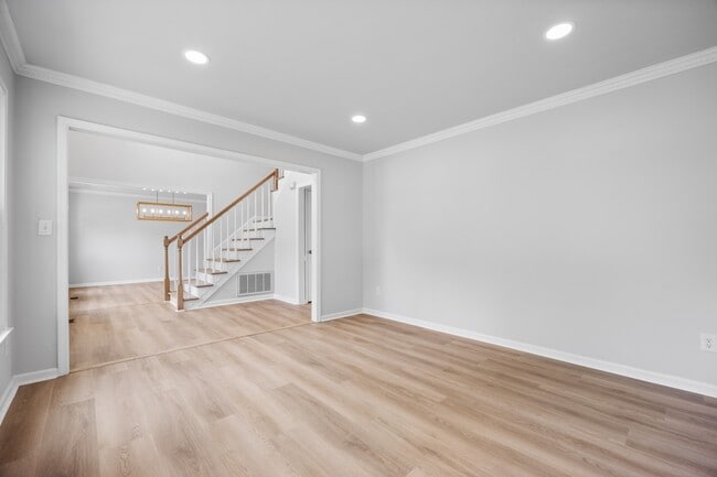 Building Photo - 4637 Chippendale Ct