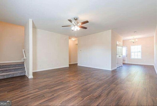 Building Photo - Room in Townhome on Pounds Dr