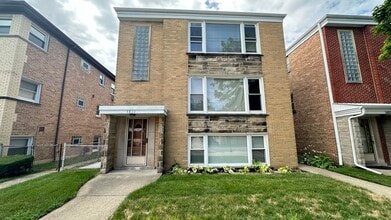 Building Photo - 5811 W Lawrence Ave