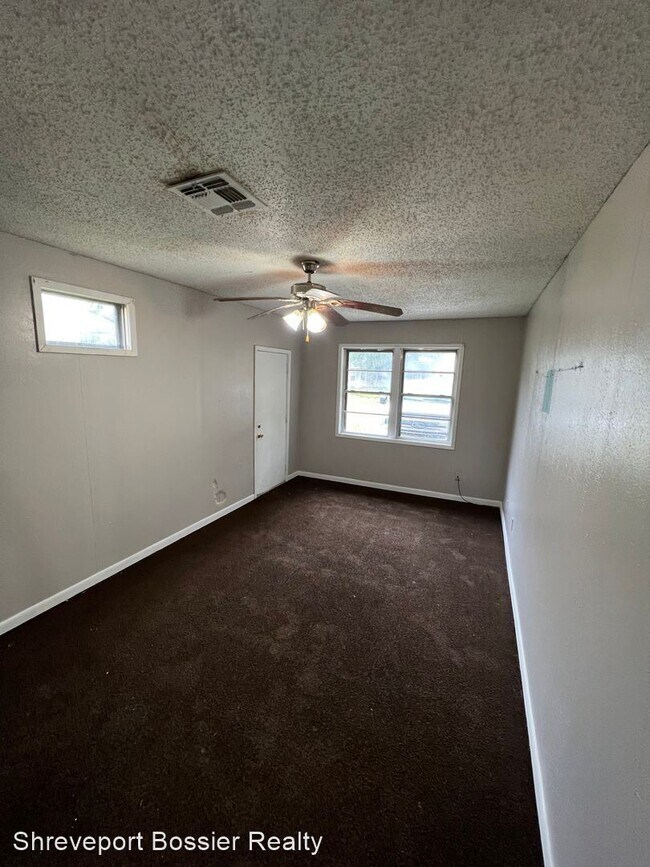 Building Photo - 3 br, 1 bath House - 1513 Debra St