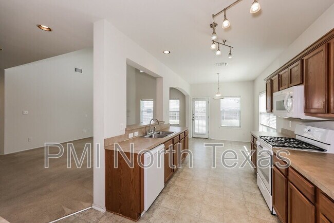 Building Photo - 1009 Hay Stack Ct