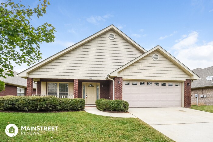 Primary Photo - 2061 Edgewood Dr