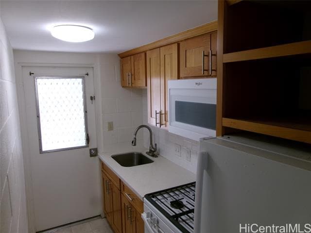 Building Photo - 830 Pumehana St