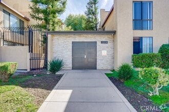 Building Photo - 22038 Vanowen St