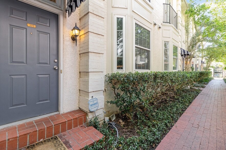 Photo - 4424 Holland Avenue Unit 305