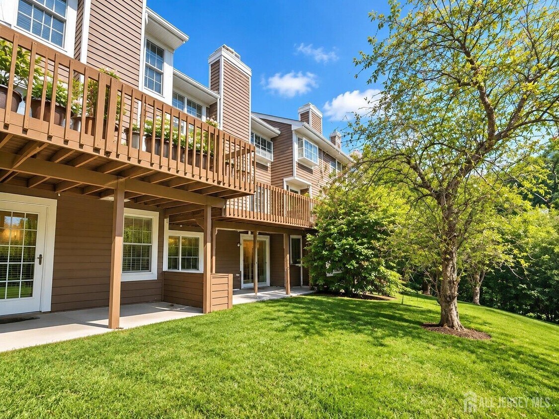 Foto del edificio - 51 Briarwood Ct