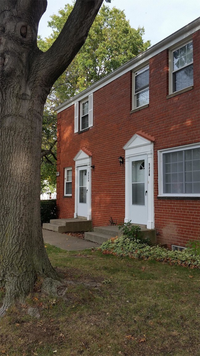 Building Photo - 522 Clearview Dr