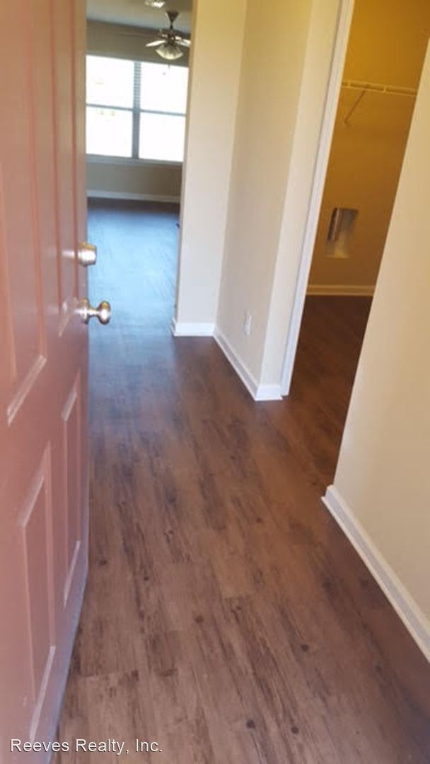 Foto del edificio - 5 br, 2.5 bath House - 395 Paget Drive East