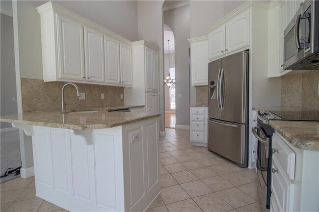 Building Photo - 5607 S 43rd St