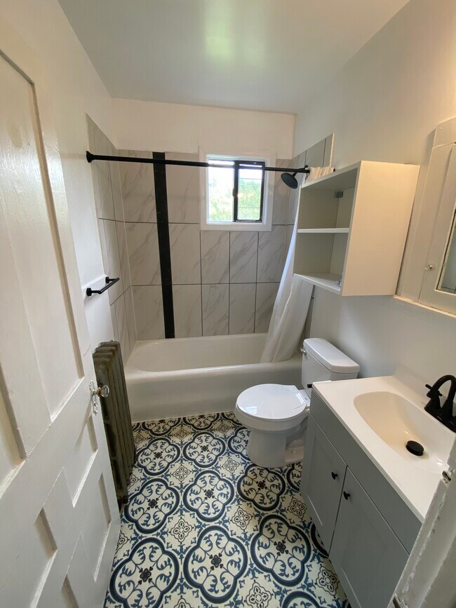 Foto del edificio - 122 Wayne St