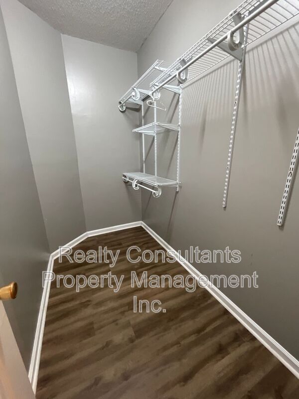 Foto del edificio - 812 Brittany Way