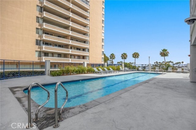 Building Photo - 525 E Seaside Way