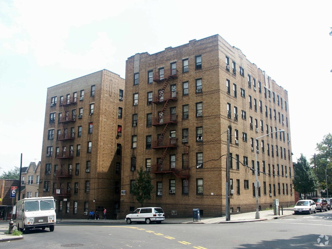 80 W 170th St, Bronx, NY 10452 Apartments in Bronx, NY