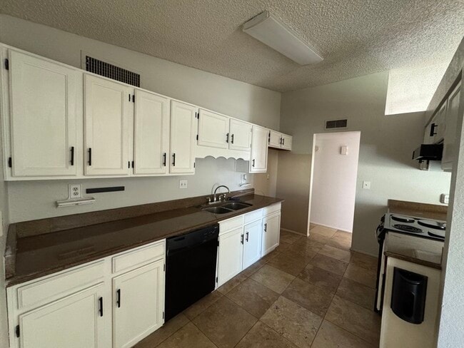 Photo - 5239 W Freeway Ln House