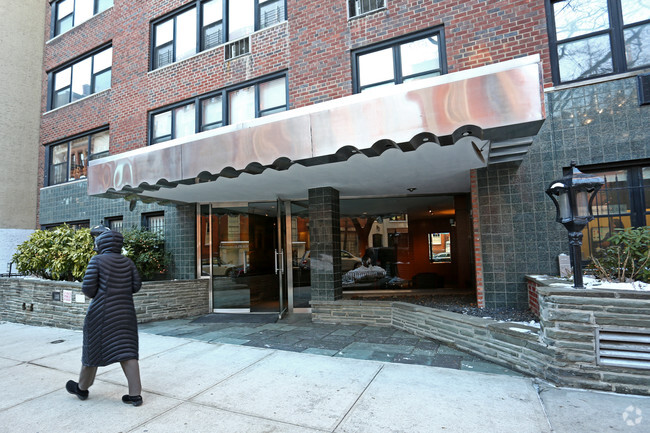 Building Photo - 45-55 W 10th St