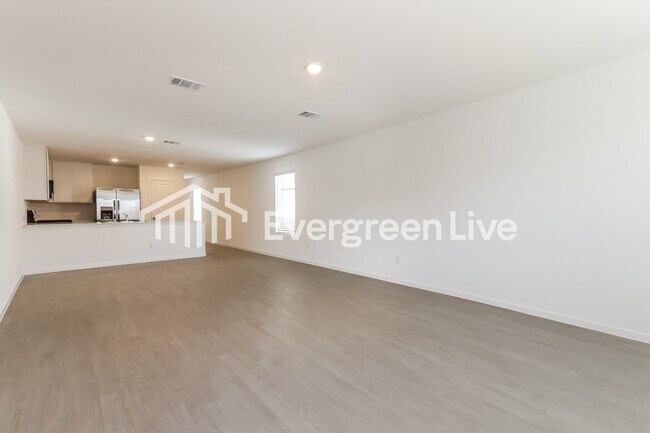 Building Photo - 2033 Belgian Dr