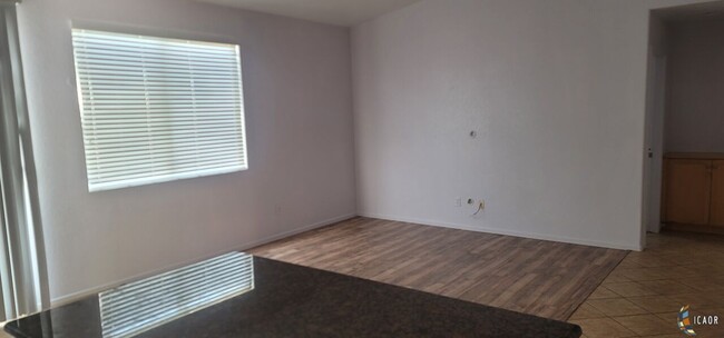 Building Photo - 688 Costa Azul St