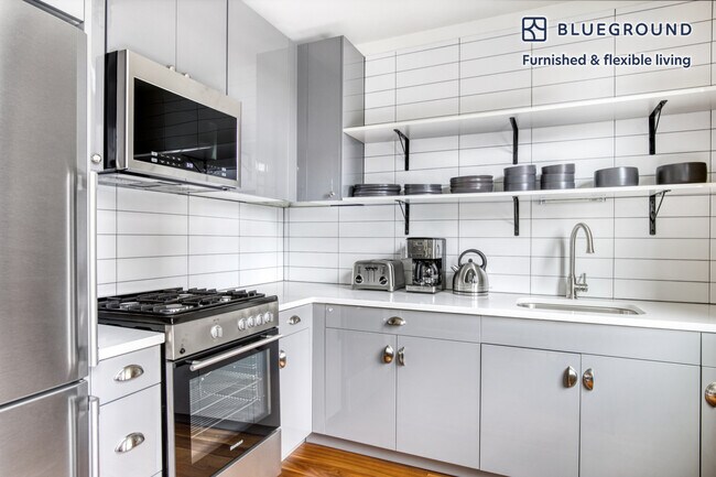 Foto del edificio - 1515 W Monroe St