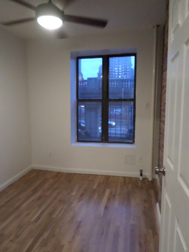 Primary Photo - 170 Delancey St