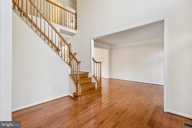 Building Photo - 44217 Navajo Dr