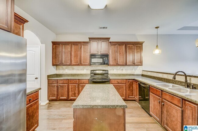 Building Photo - 3091 Rosewalk Dr