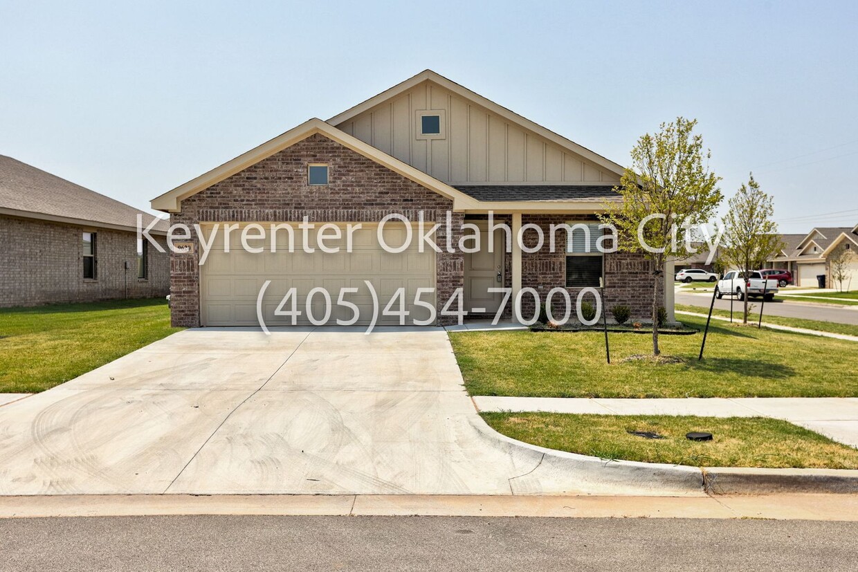 Beautiful 3-Bed, 2-Bath Home in Yukon – Modern Comfort & Great Location! - Beautiful 3-Bed, 2-Bath Home in Yukon – Modern Comfort & Great Location!