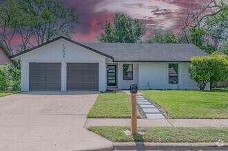 Building Photo - 10603 Cooper Hill Dr